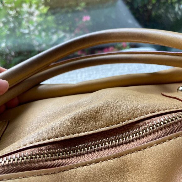 Kate Spade New York Tan buttery soft leather large satchel hand bag - Picture 6 of 9